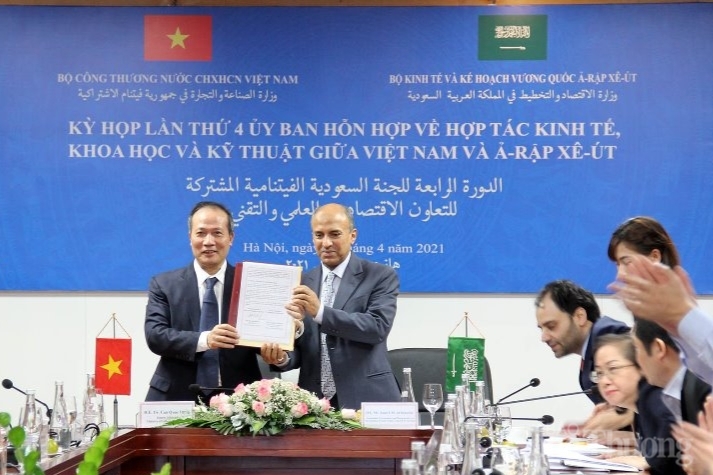 Le Vietnam et l Arabie saoudite s emploient à renforcer la coopération bilatérale